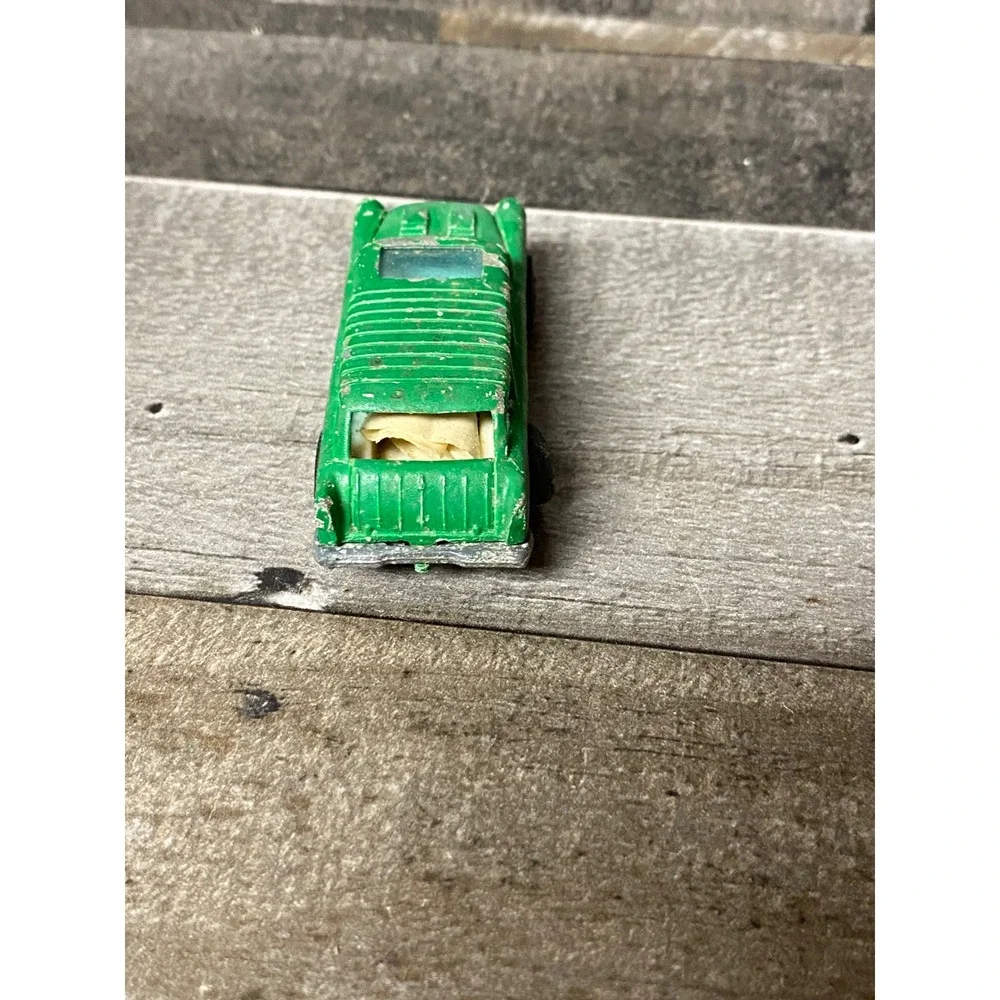 Hot Wheels Alive 55 Green Station Wagon Diecast Toy Car 1969 Mattel